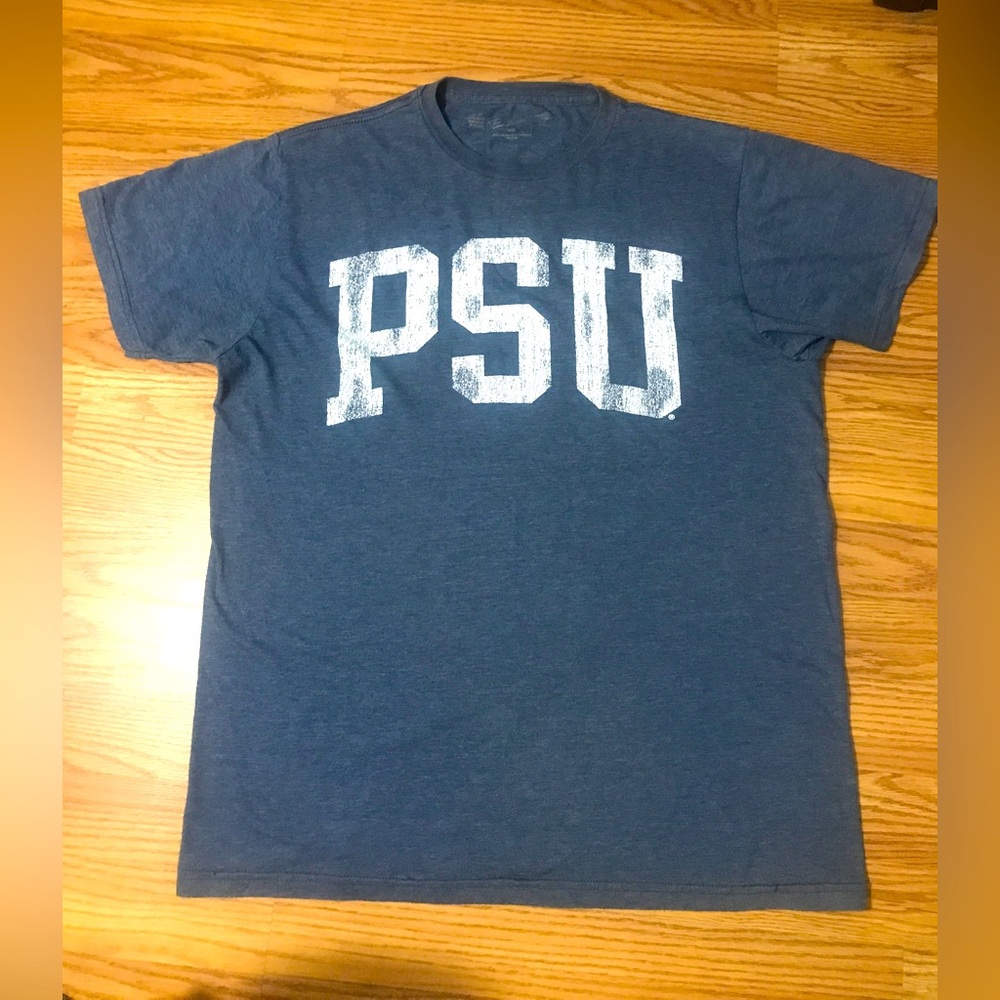 Large Navy Blue Penn State T-Shirt “The Victory” Brand